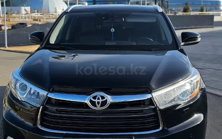 Toyota Highlander 2014 годаүшін18 000 000 тг. в Астана