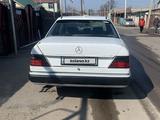 Mercedes-Benz E 260 1991 года за 1 200 000 тг. в Алматы – фото 4