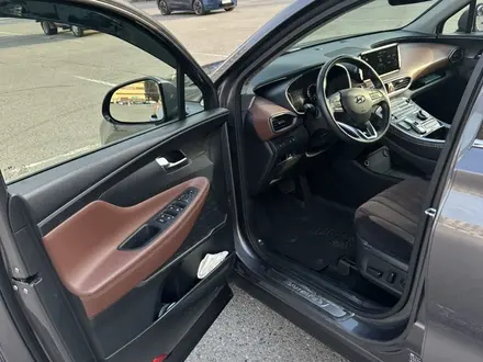 Hyundai Santa Fe 2022 года за 16 500 000 тг. в Алматы – фото 15
