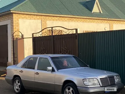 Mercedes-Benz E 280 1994 года за 3 000 000 тг. в Кызылорда – фото 18