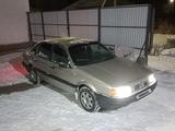 Volkswagen Passat 1988 годаүшін1 100 000 тг. в Сатпаев