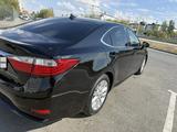 Lexus ES 300h 2014 года за 11 800 000 тг. в Кызылорда – фото 2