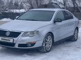 Volkswagen Passat 2005 годаүшін1 850 000 тг. в Астана