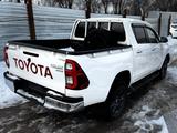 Toyota Hilux 2024 года за 19 500 000 тг. в Алматы – фото 4