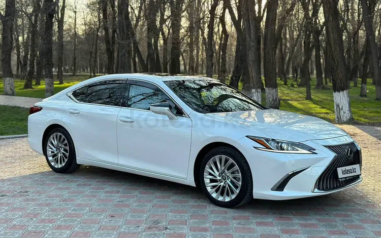 Lexus ES 250 2020 годаfor22 500 000 тг. в Шымкент