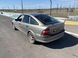 Opel Vectra 1996 года за 850 000 тг. в Караганда – фото 4