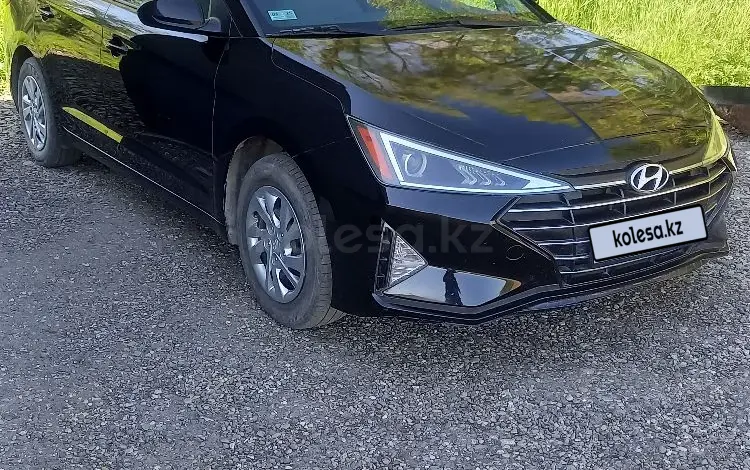 Hyundai Elantra 2019 года за 7 950 000 тг. в Усть-Каменогорск