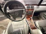 Mercedes-Benz E 320 1998 годаүшін2 888 888 тг. в Усть-Каменогорск – фото 3