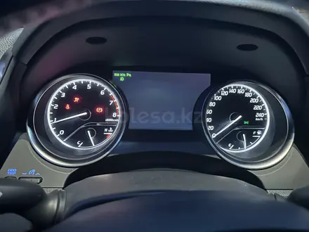 Toyota Camry 2019 года за 14 800 000 тг. в Алматы – фото 11