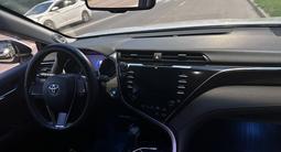 Toyota Camry 2019 года за 14 800 000 тг. в Алматы – фото 5