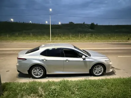 Toyota Camry 2019 года за 14 800 000 тг. в Алматы – фото 6