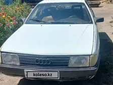 Audi 100, 1990