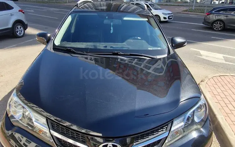 Toyota RAV4 2014 года за 8 800 000 тг. в Астана