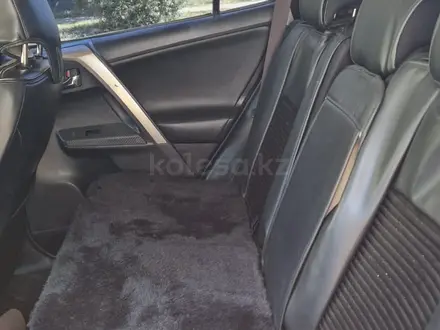 Toyota RAV4 2014 года за 8 800 000 тг. в Астана – фото 10
