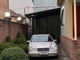 Mercedes-Benz E 320 1998 годаүшін3 800 000 тг. в Алматы – фото 5