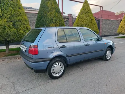 Volkswagen Golf 1994 года за 2 250 000 тг. в Тараз – фото 37