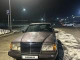 Mercedes-Benz E 260 1991 годаfor1 050 000 тг. в Алматы