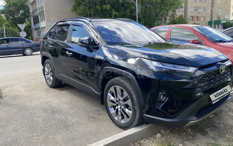 Toyota RAV4 2023 года за 15 500 000 тг. в Кокшетау