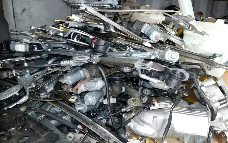 Стеклоподъемник электрический Toyota Camry 30үшін15 000 тг. в Семей