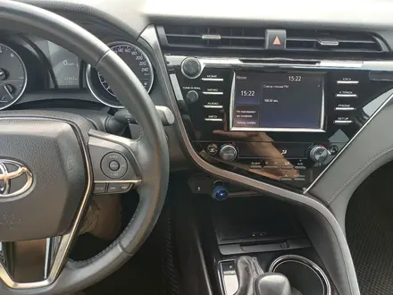 Toyota Camry 2020 года за 13 000 000 тг. в Семей – фото 3