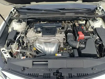 Toyota Camry 2020 года за 13 000 000 тг. в Семей – фото 4