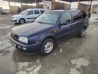 Volkswagen Golf 1994 годаfor1 500 000 тг. в Атырау