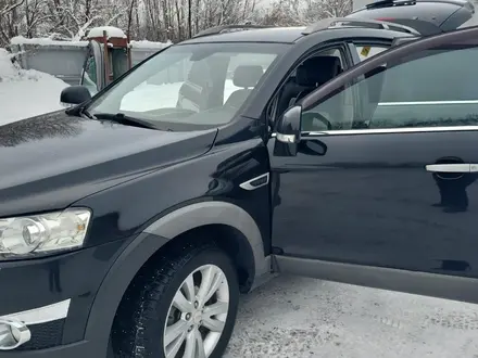 Chevrolet Captiva 2013 года за 8 200 000 тг. в Алтай – фото 2