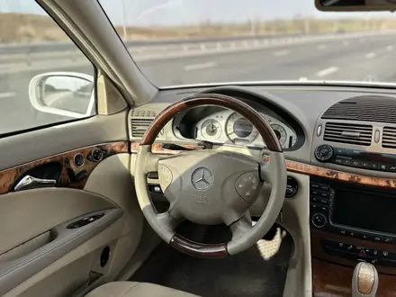 Mercedes-Benz E 320 2002 года за 6 000 000 тг. в Шымкент – фото 10