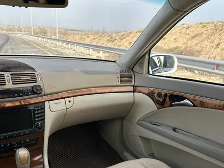 Mercedes-Benz E 320 2002 года за 6 000 000 тг. в Шымкент – фото 8