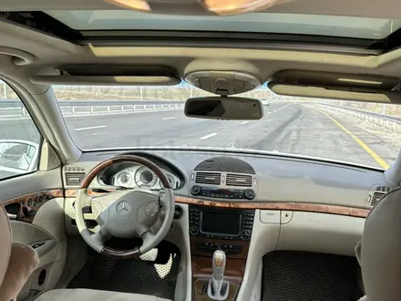 Mercedes-Benz E 320 2002 года за 6 000 000 тг. в Шымкент – фото 9