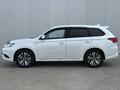 Mitsubishi Outlander 2022 года за 7 590 000 тг. в Атырау – фото 2