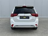 Mitsubishi Outlander 2022 годаүшін7 590 000 тг. в Атырау – фото 4