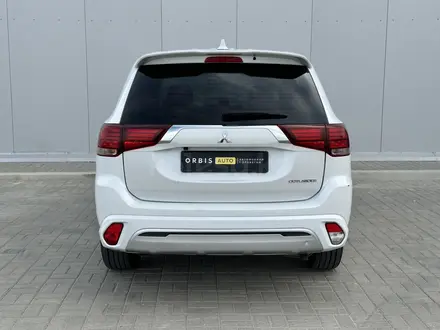 Mitsubishi Outlander 2022 года за 7 590 000 тг. в Атырау – фото 4