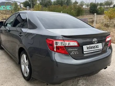 Toyota Camry 2014 года за 9 000 000 тг. в Сарыагаш – фото 2