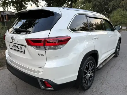 Toyota Highlander 2019 года за 21 700 000 тг. в Алматы – фото 12