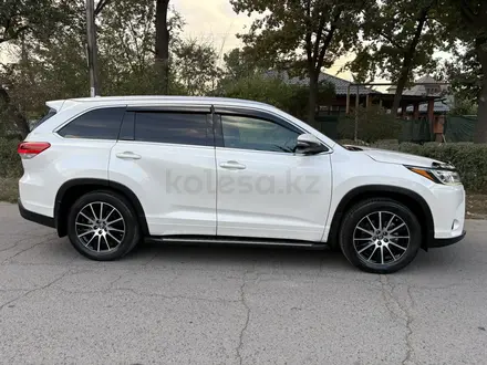 Toyota Highlander 2019 года за 21 700 000 тг. в Алматы – фото 11