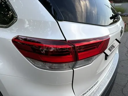 Toyota Highlander 2019 года за 21 700 000 тг. в Алматы – фото 16