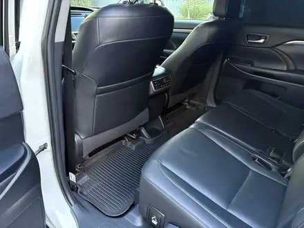 Toyota Highlander 2019 года за 21 700 000 тг. в Алматы – фото 38