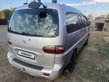 Hyundai Starex 2004 года за 2 650 000 тг. в Караганда – фото 2