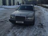 Mercedes-Benz E 200 1989 годаfor1 600 000 тг. в Караганда