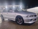 Mitsubishi Galant 1995 года за 1 000 000 тг. в Уральск – фото 2