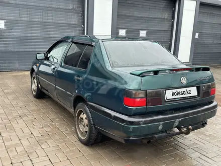 Volkswagen Vento 1995 года за 1 200 000 тг. в Астана – фото 4
