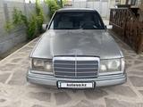 Mercedes-Benz E 220 1993 года за 3 500 000 тг. в Тараз – фото 3