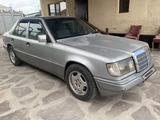 Mercedes-Benz E 220 1993 года за 3 500 000 тг. в Тараз – фото 5