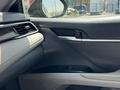 Toyota Camry 2020 года за 8 420 000 тг. в Алматы – фото 19