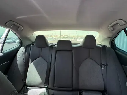 Toyota Camry 2020 года за 8 420 000 тг. в Алматы – фото 24