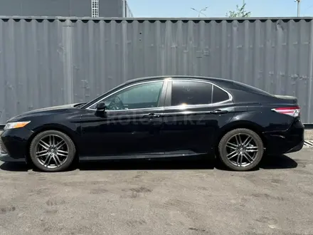 Toyota Camry 2020 года за 8 420 000 тг. в Алматы – фото 8