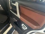 Toyota Land Cruiser 2017 годаүшін29 000 000 тг. в Уральск – фото 4