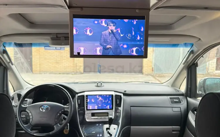 Потолочный монитор для Toyota Alphard за 95 000 тг. в Алматы