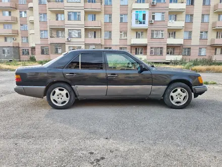 Mercedes-Benz E 230 1992 года за 1 200 000 тг. в Тараз – фото 6